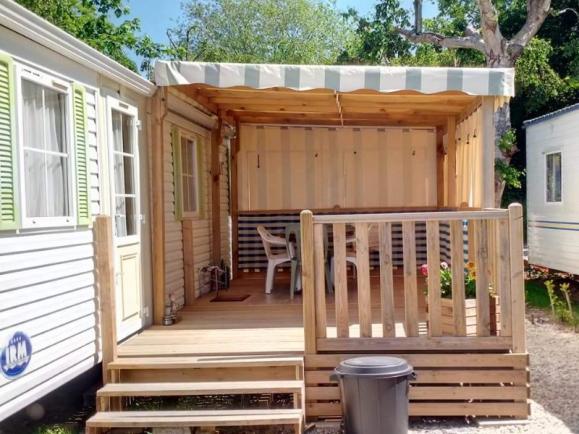 Terrasse en bois pour camping