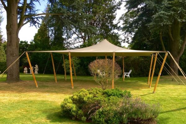 TENTE OU STRUCTURE NOMADE, STRETCH, BERBERE, BOHEME, SAHARIENE, TOILE TENDU